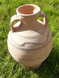 Vijverpomp zonne-energie met terracotta kruik