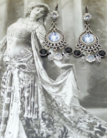 Oorbellen Mata Hari zwart/crystal