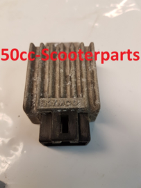 Spanningsregelaar Kymco dink 7004318 31600-KUDU-900 gebruikt