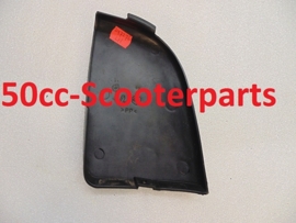 Beenschild deksel links Vespa et2 et4 et 2 & 4 297276 gebruikt