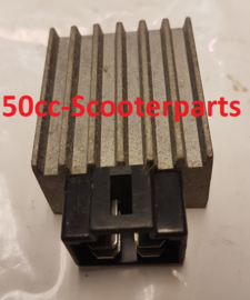 Spanningsregelaar 301300-139Qma Baotian Symex Speedy Gebruikt