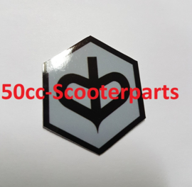 Sticker logo voorscherm zeskant Piaggio zip2000 grijs zwart 37037