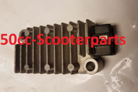 Spanningsregelaar Yamaha Neos 4T Neo's 3Tj819600200 origineel Gebruikt