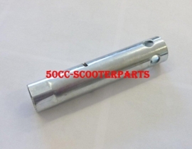 Bougiesleutel 13mm X 90mm Piaggio Vespa 4T 4V - 4826