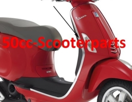 Chrome sierlijst beenschild rechts Vespa Primavera Sprint origineel 673639