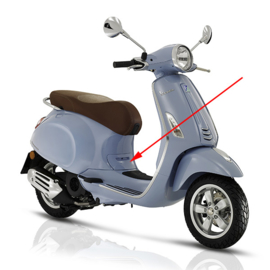 Beenschilddeksel Vespa primavera blauw 279/ a origineel 67361800t8