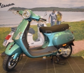 Vespa Lx 25km 4T 2V  Groen Verde 328