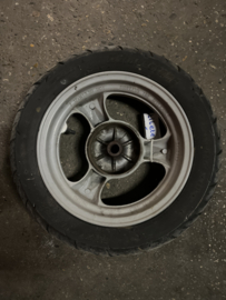 achterwiel Velg met band Suzuki Uf 50 Estilete 64140-02E10-E91 Gebruikt