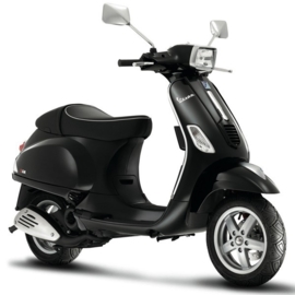 Vespa S zwart 25km 4T 2V Nero Lucido 94