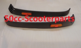 Sideskirt Links achter Vespa Lx zwart pigment origineel 622901000p Gebruikt