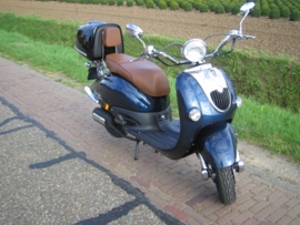 Retro scooter Snor Agm Bella Fosti 25km retroscooter  € 1299