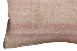Vintage kelim kussen 40x60 natural soft pink VERKOCHT