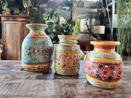 handgeschilderde oud nepalese houten pot L 31 blue