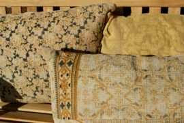 Vintage Kantha kussen 50x70  yellow blue
