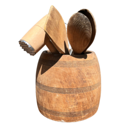 Houten pot oud uniek item LGLIM4