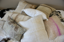 Vintage kelim kussen 90x30 natural pastel stripe