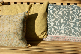 Vintage Kantha kussen 50x70  yellow blue