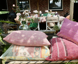 Vintage Kantha kussen 40x60 pink