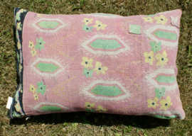 Vintage Kantha kussen 40x60 pink