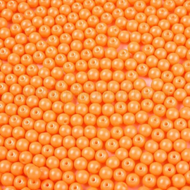 Glaskralen 4/5mm opaque orange 50 st