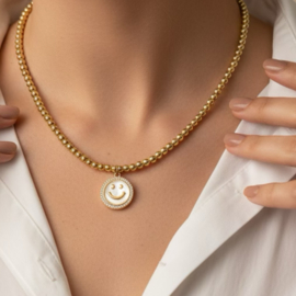 Handgemaakte halsketting smiley 4mm