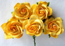 Trellis Roses - Dark Yellow