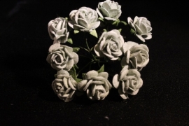 WILD ORCHID CRAFTS - MULBERRY PAPER OPEN ROSES 15 mm - Dove Grey - bosje met 10 stuks