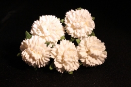 WILD ORCHID CRAFTS - WHITE MULBERRY PAPER CARNATION FLOWERS 2,5 cm