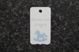 Label Hoera een Jongen Hobbelpaard