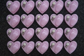 Geboorte bedankje Voetje op hart met decoratie