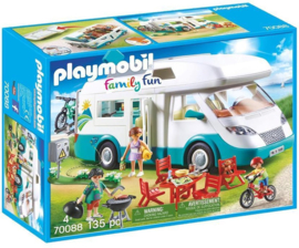 70088 Playmobil Camper Met Familie