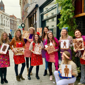 Chocolate Painting with a Nudemodel