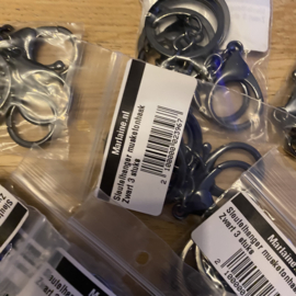 Sleutelhangers zwart 19 verpakkingen