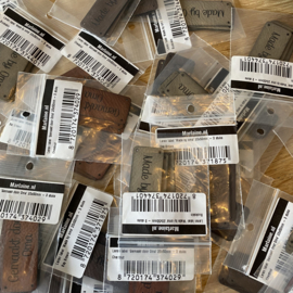 Opnaai labels Made by Oma - Gemaakt door oma (ca.450 stuks)