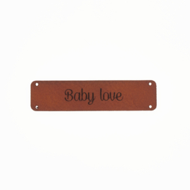 Leren label 15x60mm 'Baby Love' Chestnut 2st.