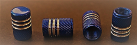 Set van vier alu ventieldopjes in blauw metallic met zilverkleurige ringen