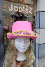 Opgemaakte hoed: Fuchsia/Panter