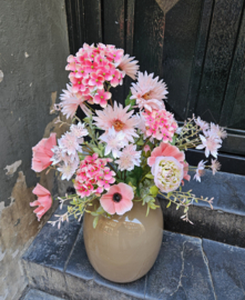 Vaas Pip Studio Khaki met zijdebloemen