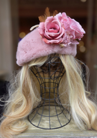 Fluffy Baret Oudroze Bloemen