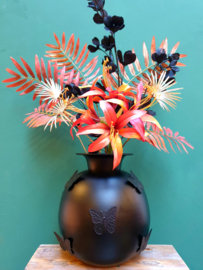 Vlinder vaas zwart met Kunstbloemen