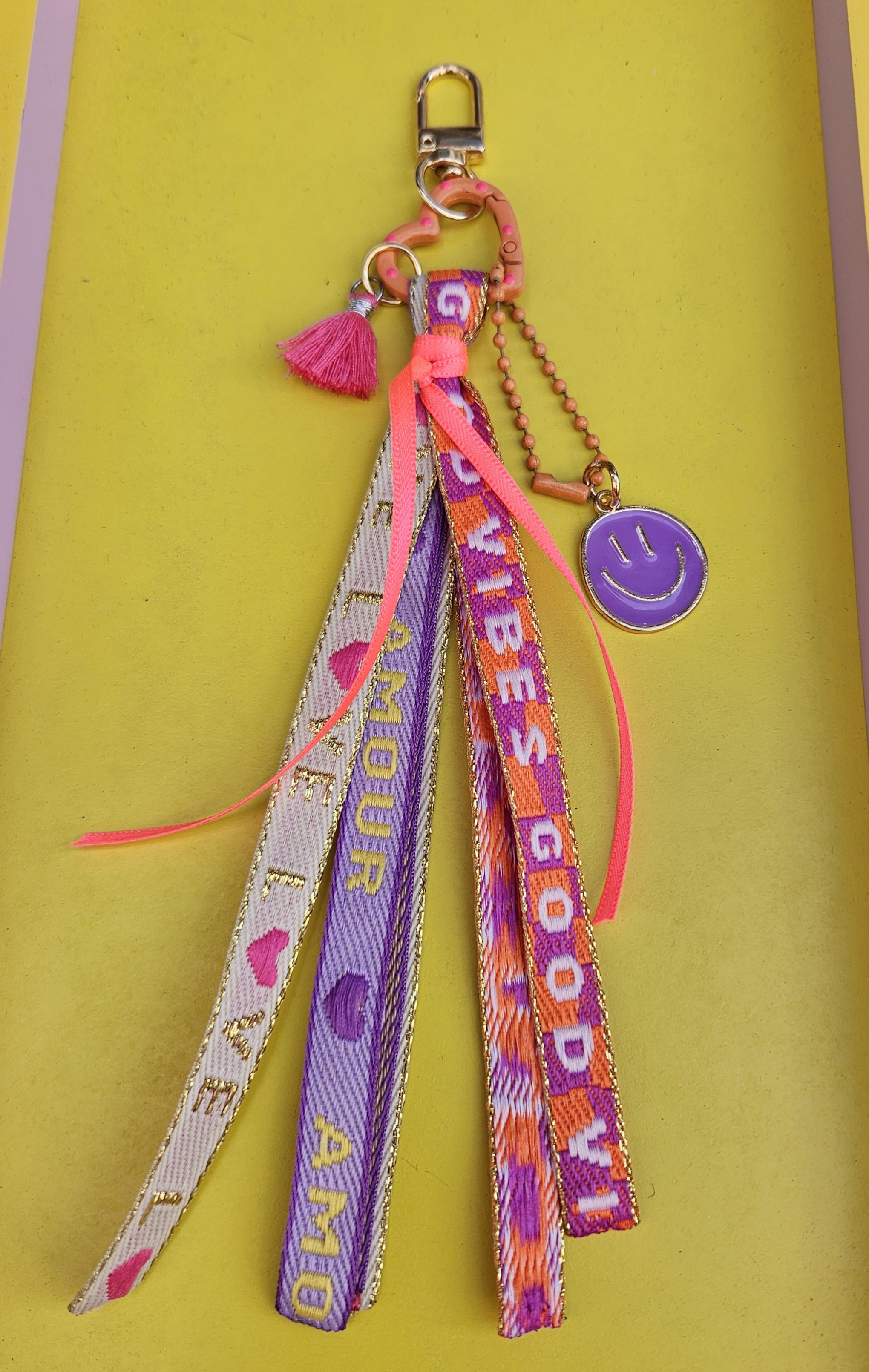 Sleutelhanger Smiley paars