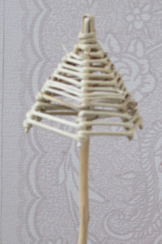 Parasolletje op steker (rieten) 7 cm