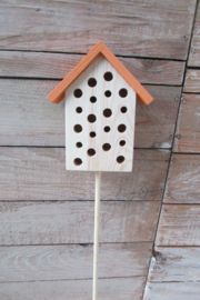Insectenhuis op steker oranje (W27)