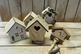 Decoratie materialen ( gedroogd) bv dennenappels/bloemetjes/kaneeltjes