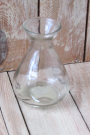 Glazen vaasje 11 x7 cm (W143)