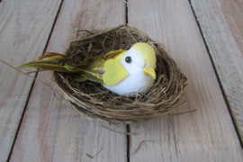Vogeltje met nestje geel