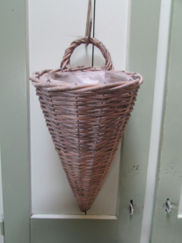 Set rieten manden voor aan de wand