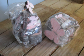 Vlindertjes van hout roze