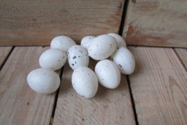 Eieren  kunst 3 cm 10 stuks (D299)