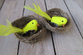 vogeltje in nest geel 2 stuks (D216)